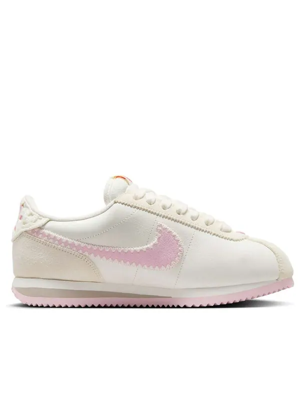 Кроссовки cortez s day' 2025 Nike — изображение 2 из 4, бежевый
