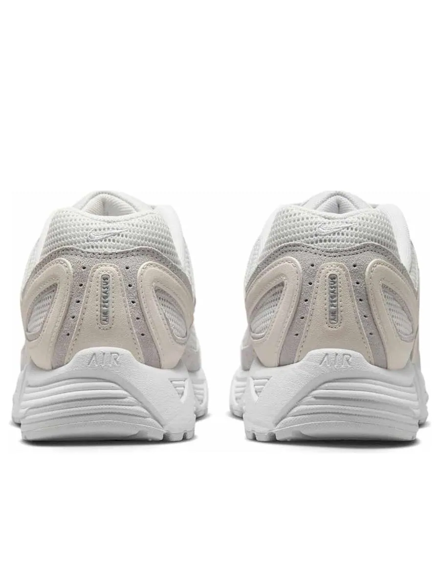 Кроссовки Nike Air Pegasus 2005 SE 'Platinum Tint Metallic' — изображение 5 из 6, серый