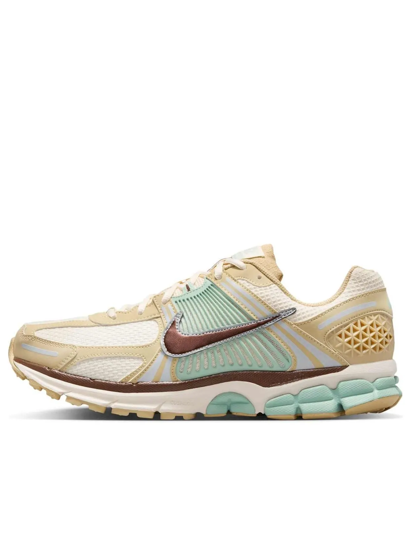 Кроссовки Nike Air Zoom Vomero 5 SE 'Team Gold Brown Seafoam' — изображение 1 из 6, золото