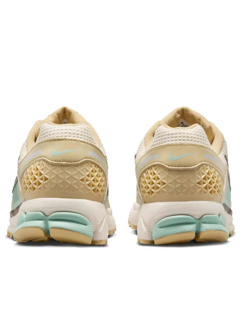Кроссовки Nike Air Zoom Vomero 5 SE 'Team Gold Brown Seafoam' — изображение 3 из 6, золото