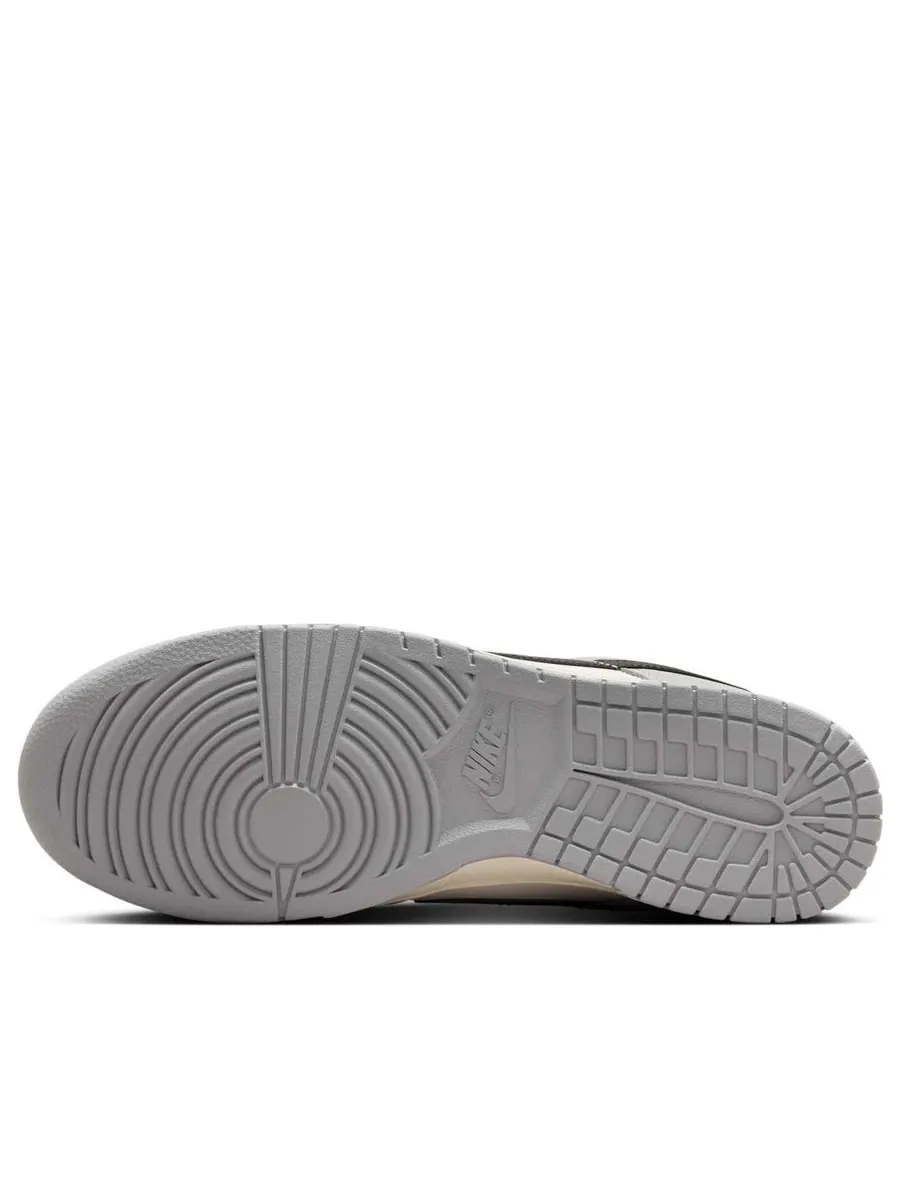 Кроссовки Nike Dunk Low 'Smoke Grey Black' — изображение 6 из 6, серый