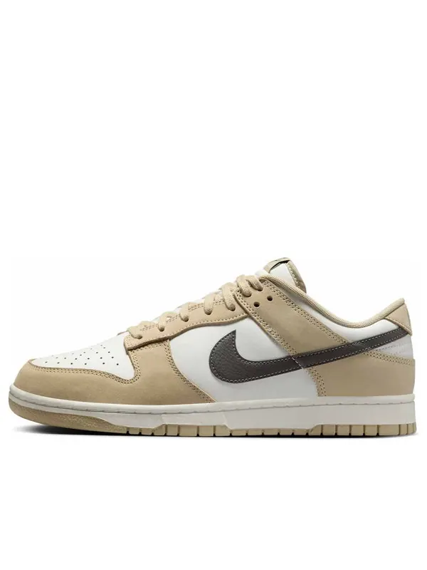 Кроссовки dunk low Nike — изображение 1 из 4, бежевый