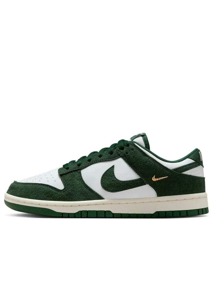 Кроссовки (WMNS) Nike Dunk Low 'Gorge Green Gold Mini Swoosh' — изображение 1 из 6, зеленый