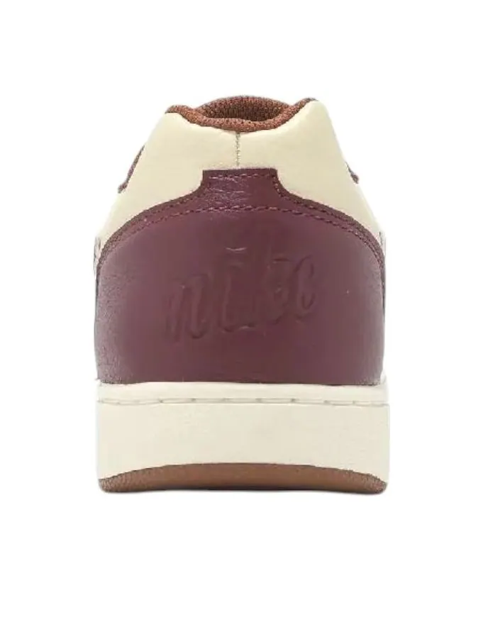 Кроссовки Nike Ebernon Low Premium 'Light Khaki Dark Team Red' — изображение 3 из 5, красный