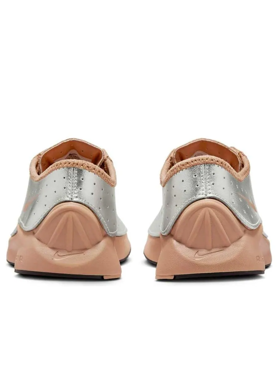 Кроссовки (WMNS) Nike Air Superfly 'Magic Ember Metallic Silver' — изображение 4 из 5, серебряный