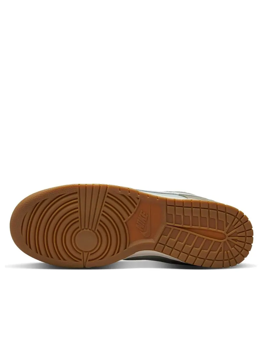 Кроссовки Nike Dunk Low Retro SE 'Light Silver Light Army Sail' — изображение 6 из 6, зеленый