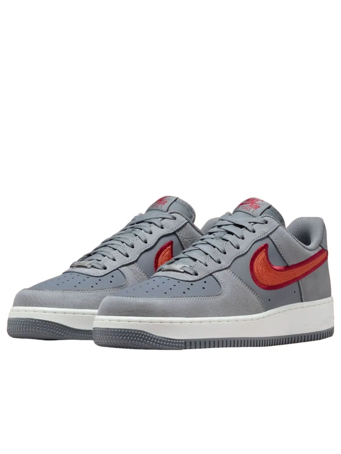 Кроссовки Nike Air Force 1 Low 'Cool Grey Team Crimson' — изображение 2 из 5, серый//белый