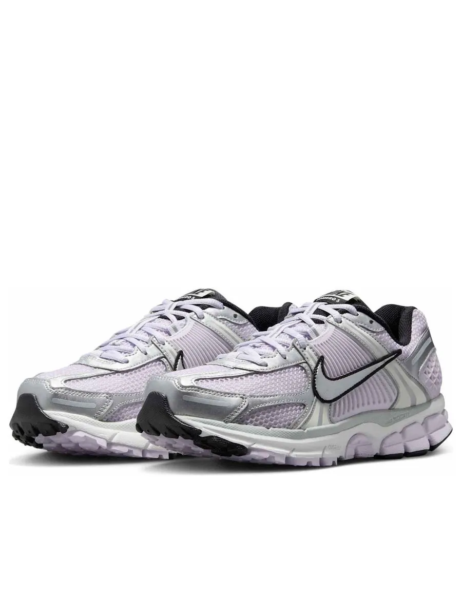 Кроссовки (WMNS) Nike Air Zoom Vomero 5 'Barely Grape Metallic Silver' — изображение 3 из 6, фиолетовый