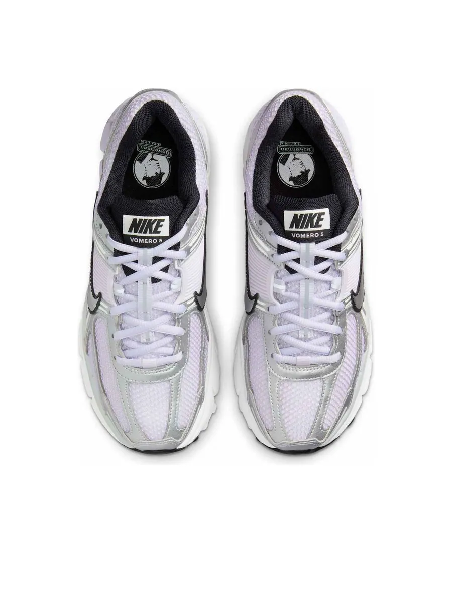 Кроссовки (WMNS) Nike Air Zoom Vomero 5 'Barely Grape Metallic Silver' — изображение 4 из 6, фиолетовый
