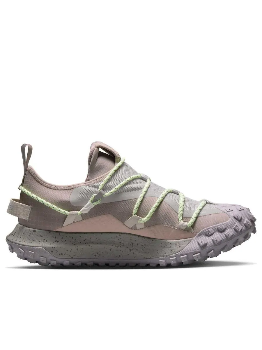 Кроссовки Nike ACG Mountain Fly Low Gore-Tex 'College Grey Cave Stone' — изображение 2 из 6, серый