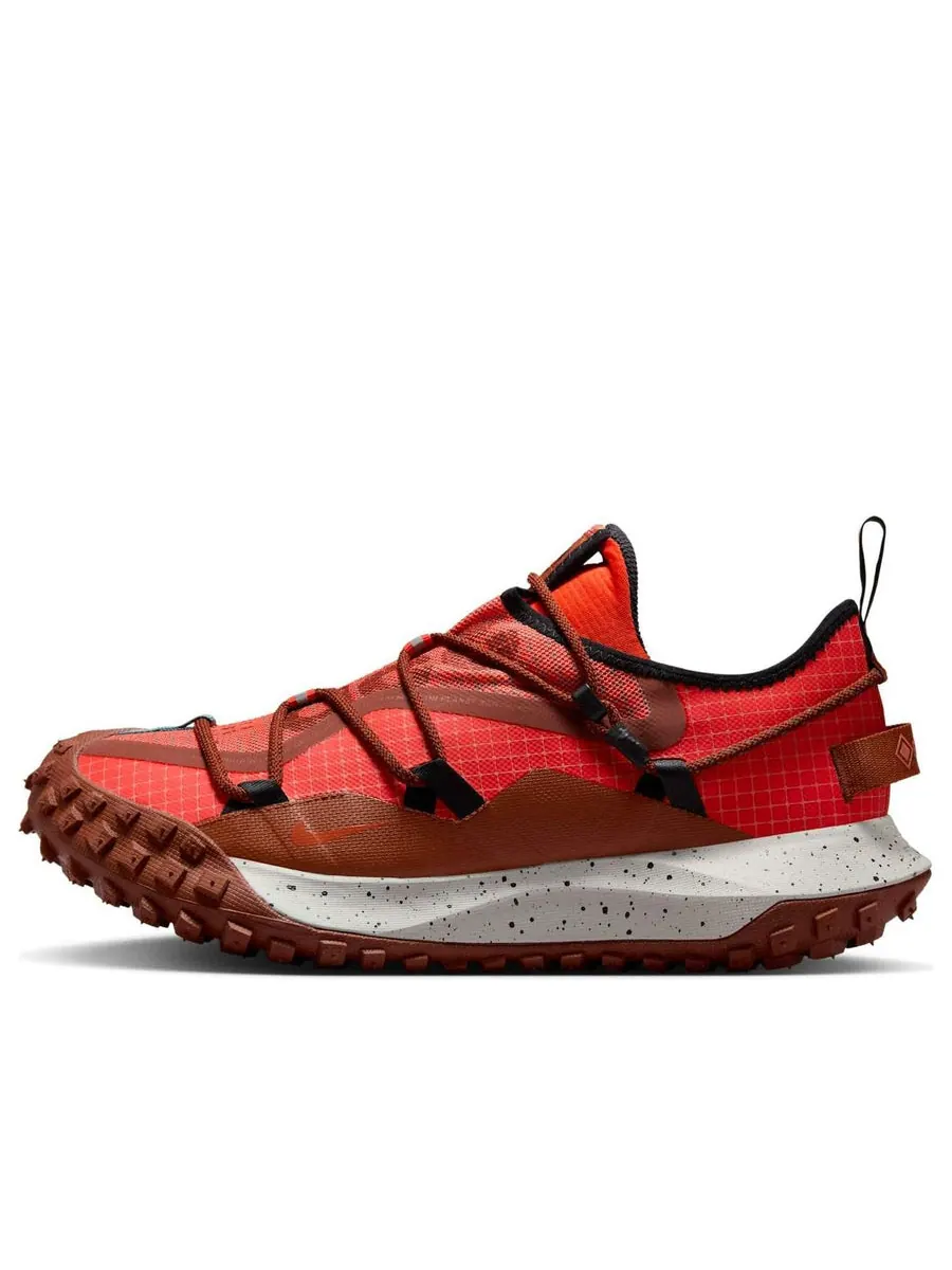 Кроссовки Nike ACG Mountain Fly Low Gore-Tex 'Vibrant Red Black' — изображение 1 из 6, красный
