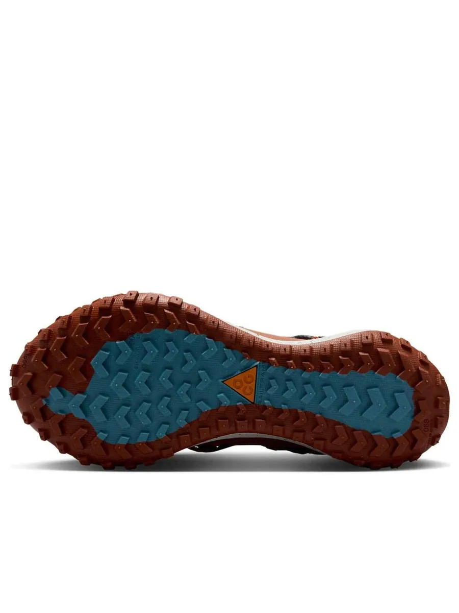 Кроссовки Nike ACG Mountain Fly Low Gore-Tex 'Vibrant Red Black' — изображение 6 из 6, красный