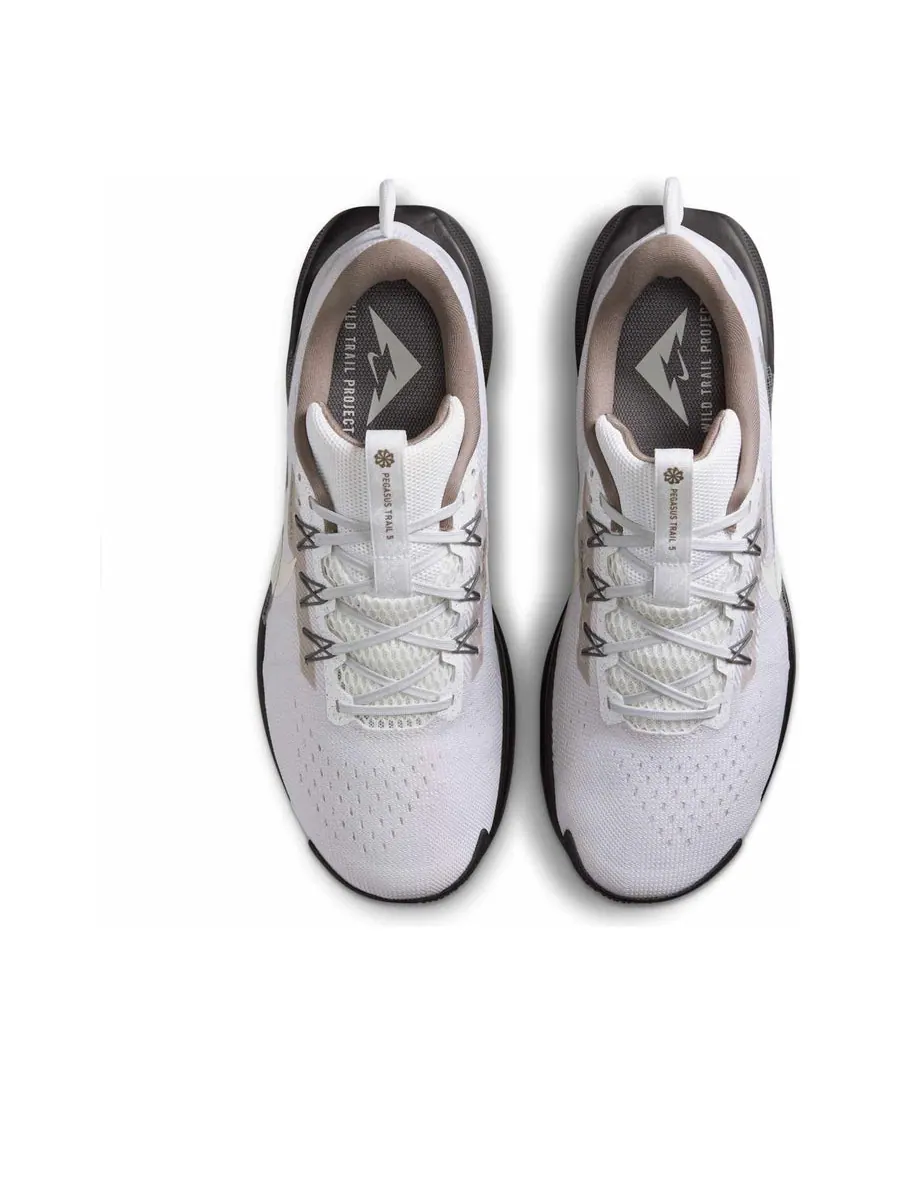 Кроссовки Nike Pegasus Trail 5 'Vast Grey Black Gum' — изображение 4 из 6, серый