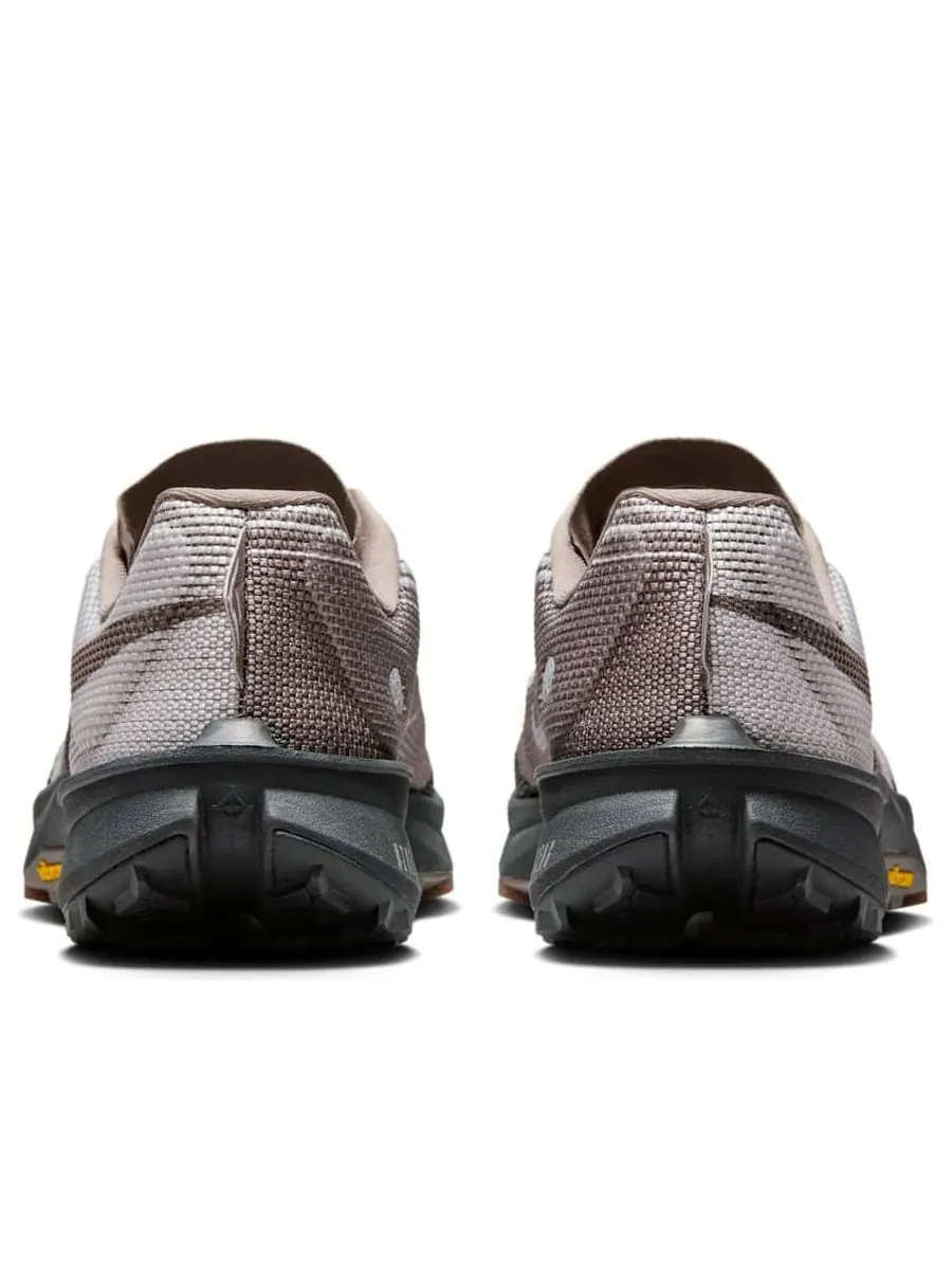 Кроссовки Nike Terra Kiger 10 'Vast Grey Mink Brown' — изображение 5 из 6, серый