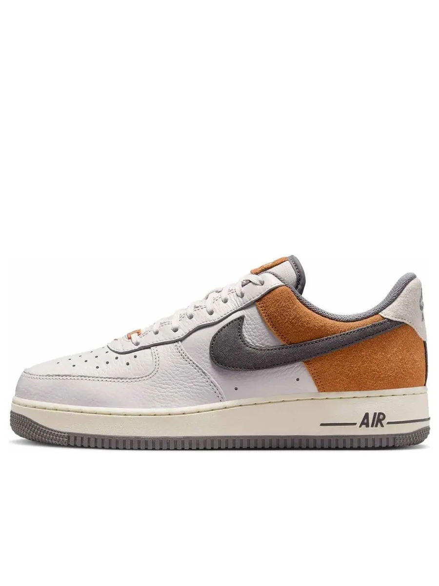 Кроссовки Nike Air Force 1 '07 LV8 'Phantom Copper Moon' — изображение 1 из 6, серый
