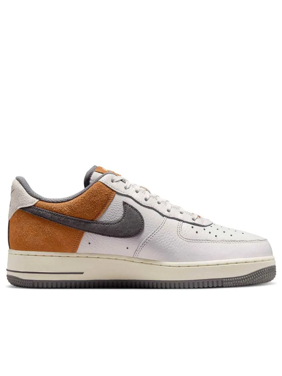 Кроссовки Nike Air Force 1 '07 LV8 'Phantom Copper Moon' — изображение 2 из 6, серый