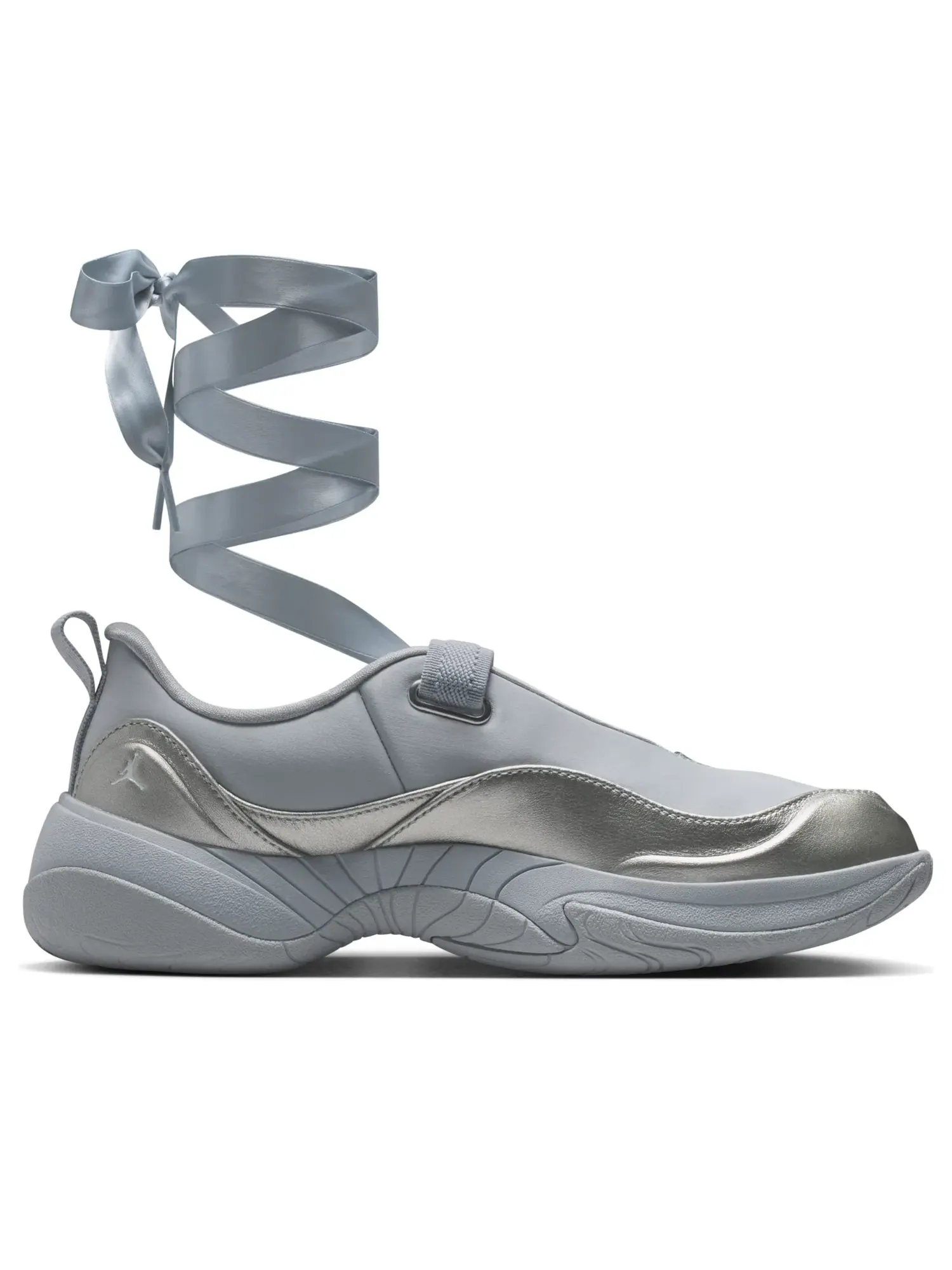 Кроссовки Air Jordan Pointe 'Metallic Silver Smoke Grey' B8597-002 — изображение 2 из 7, серебряный