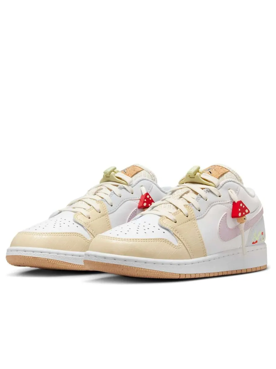 Кроссовки (GS) Air Jordan 1 Low 'Mushroom' — изображение 3 из 6, бежевый