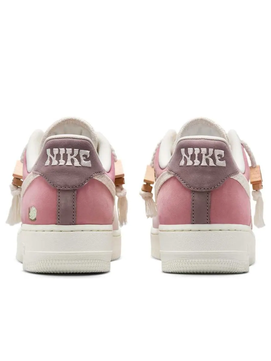 Кроссовки (WMNS) Nike Air Force 1 '07 LX 'Mushroom' — изображение 5 из 6, бежевый