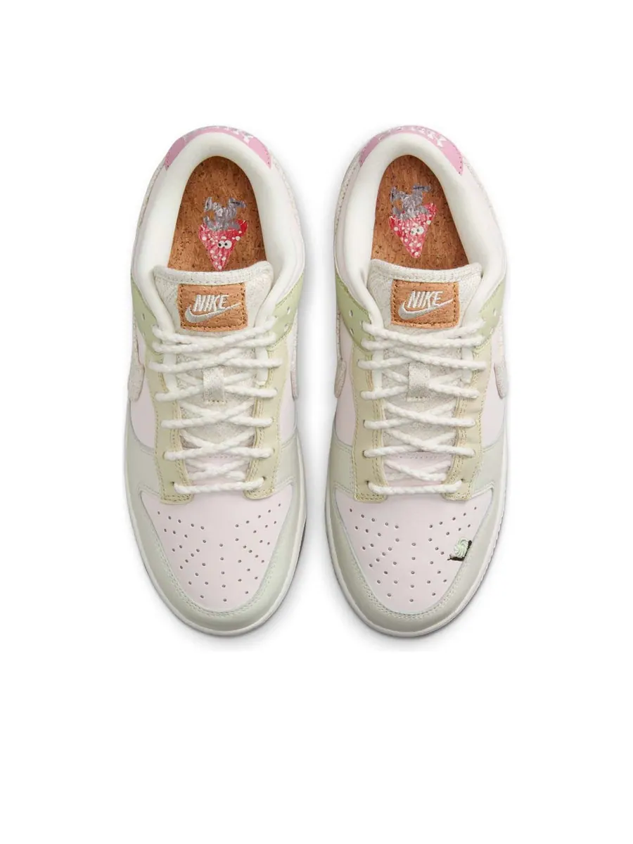 Кроссовки (WMNS) Nike Dunk Low 'Mushroom' — изображение 4 из 6, розовый