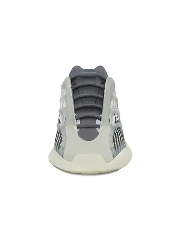 Кроссовки 700 v3 Adidas Yeezy — изображение 3 из 4, черный/белый