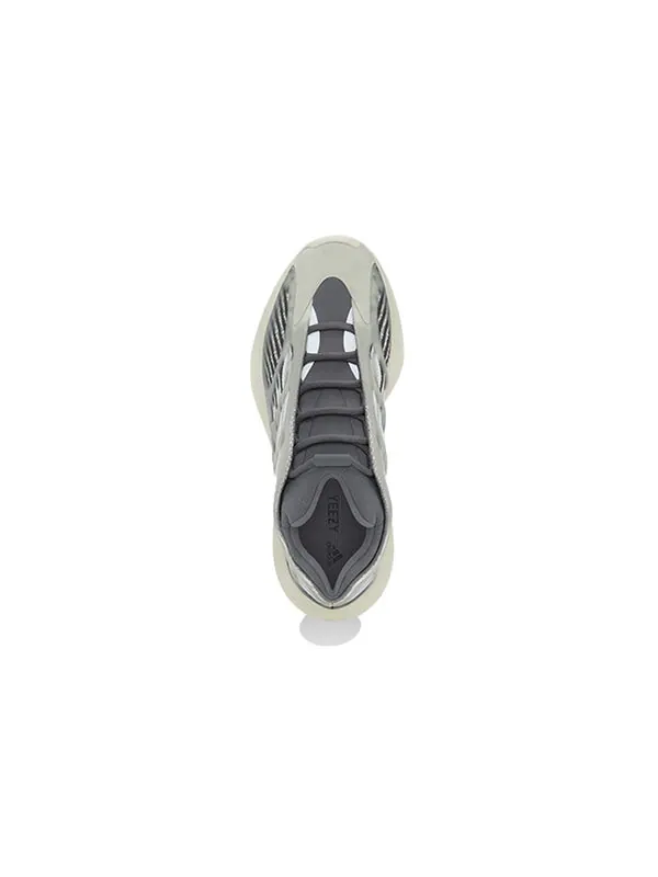 Кроссовки 700 v3 Adidas Yeezy — изображение 4 из 4, черный/белый