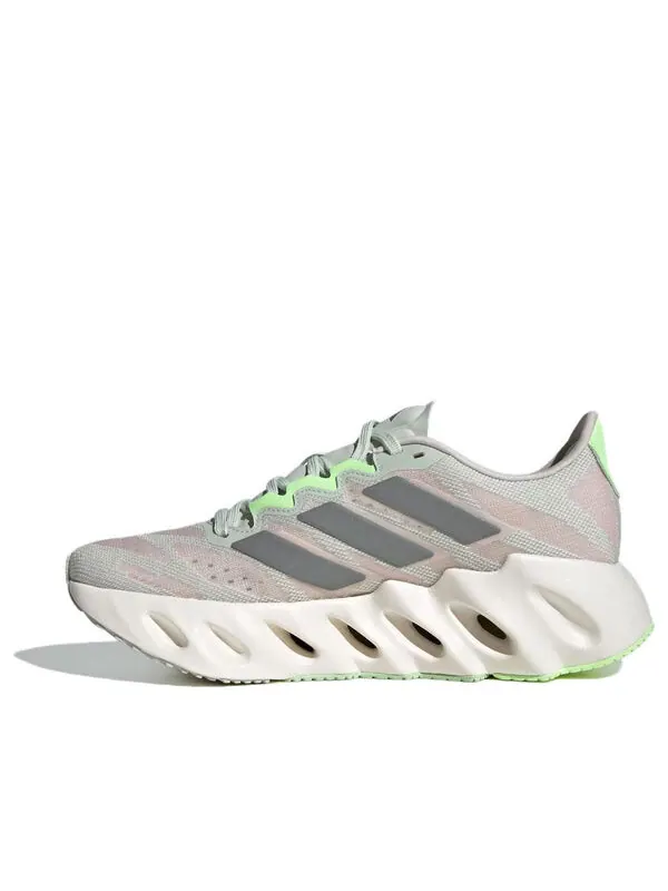 Кроссовки сменить вперед Adidas — изображение 1 из 4