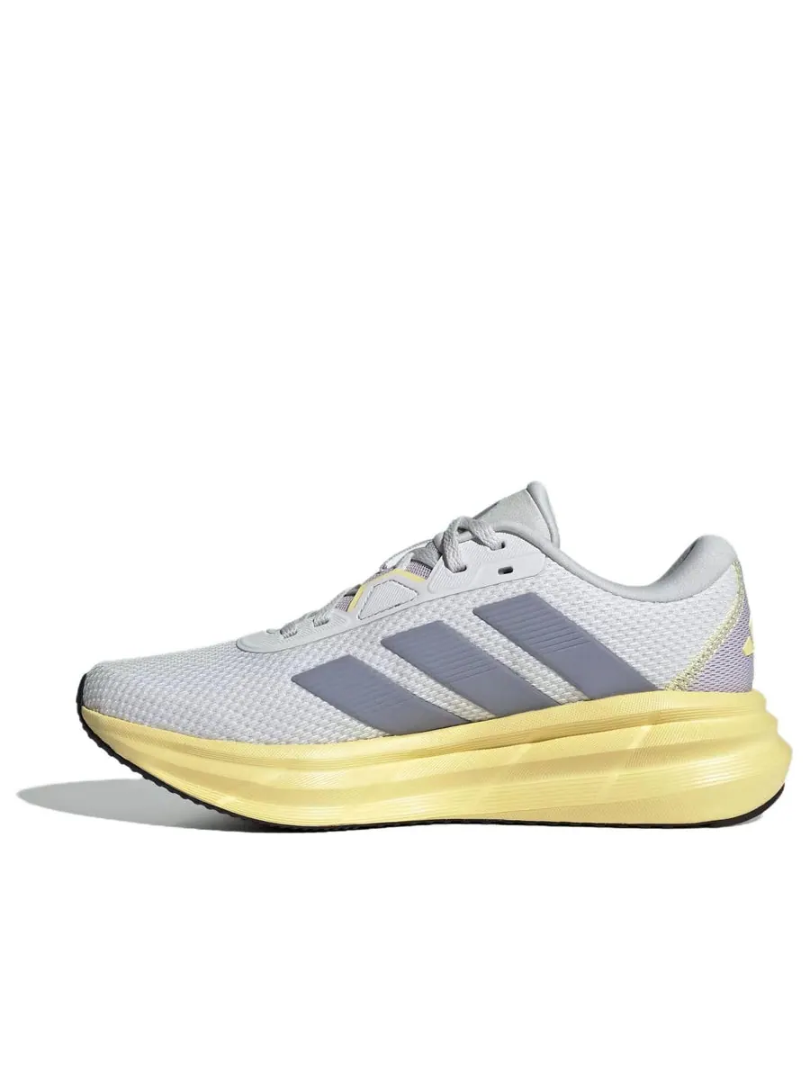 Кроссовки (WMNS) adidas galaxy 7 'Grey Yellow' — изображение 2 из 5, серый