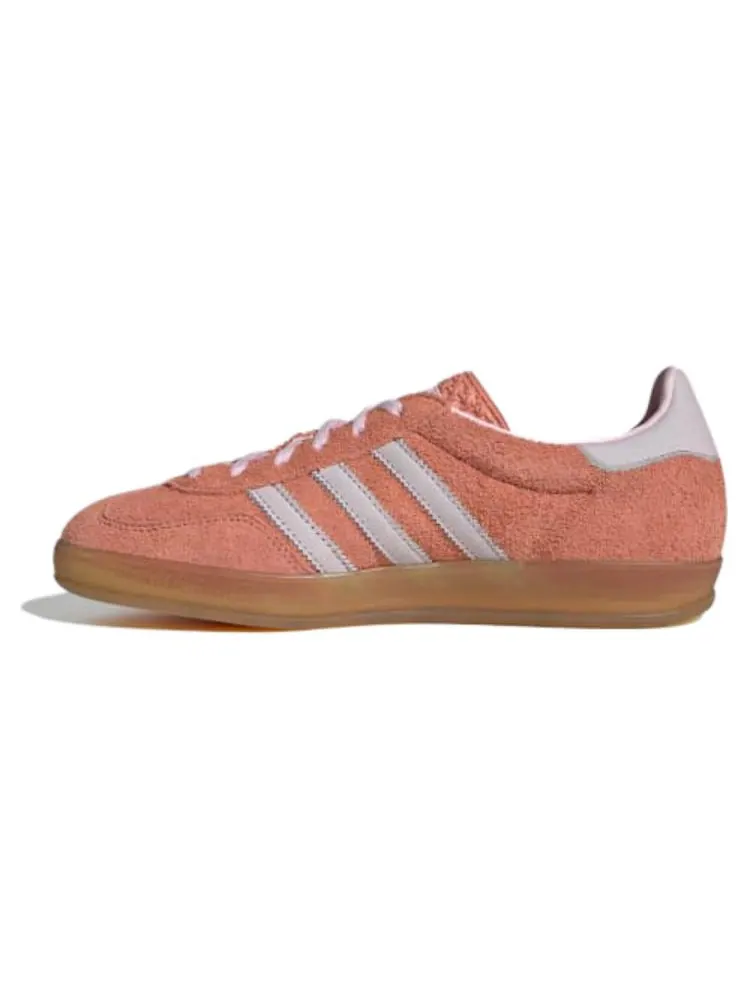Кроссовки (WMNS) adidas Gazelle Indoor 'Wonder Clay' — изображение 2 из 7, красный