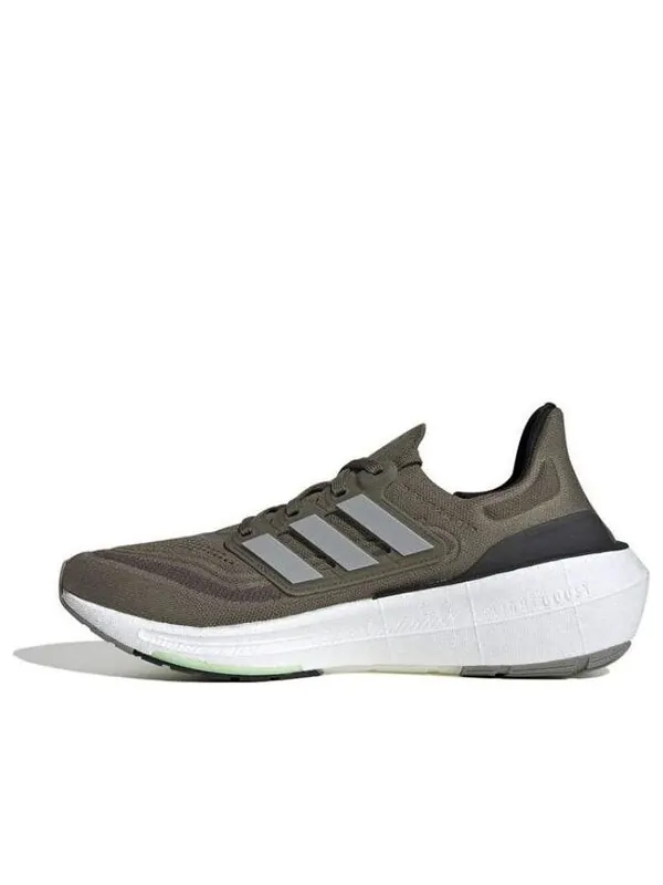 Кроссовки ультрабуст легкие туфли Adidas — изображение 1 из 4, темный зеленый