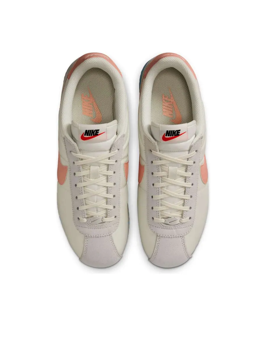 Кроссовки (WMNS) Nike Cortez 'Sail Arctic Orange' — изображение 4 из 6, бежевый