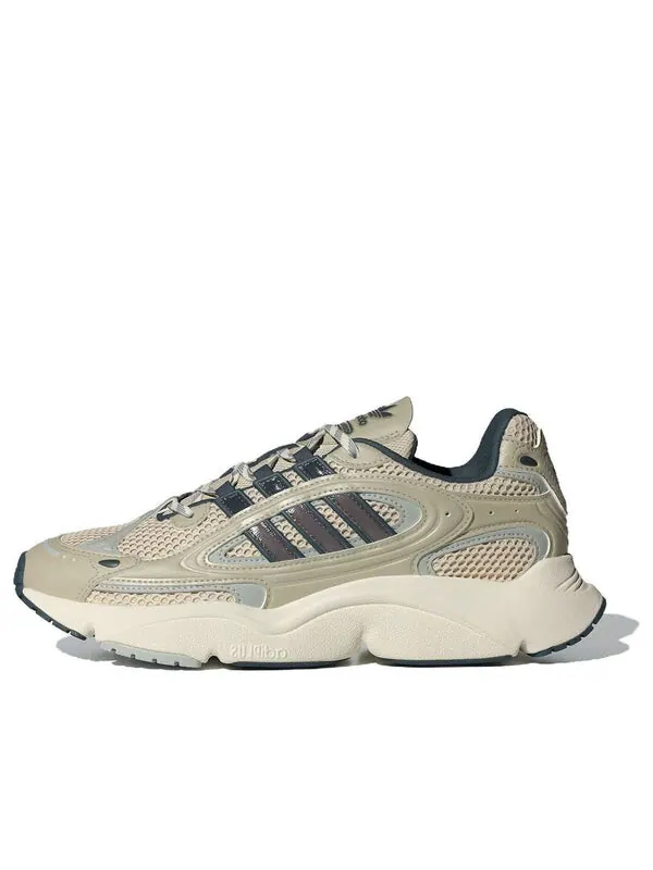 Кроссовки оригиналы ozmillen Adidas — изображение 1 из 3, бежевый//черный