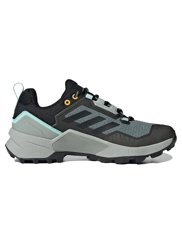 Походные кроссовки Adidas Terrex Swift R3 Gore-tex — изображение 2 из 6, черный/зеленый