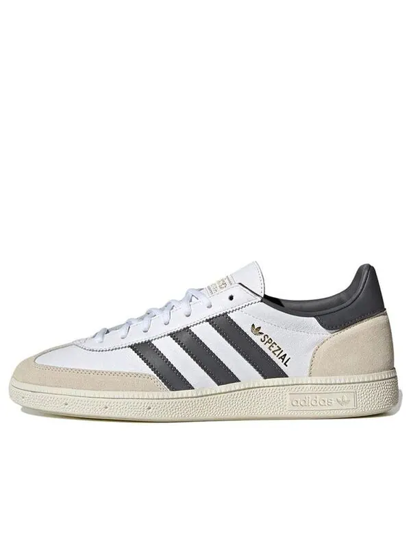Кроссовки гандбольные специальные Adidas — изображение 1 из 4, белый/серый/белый
