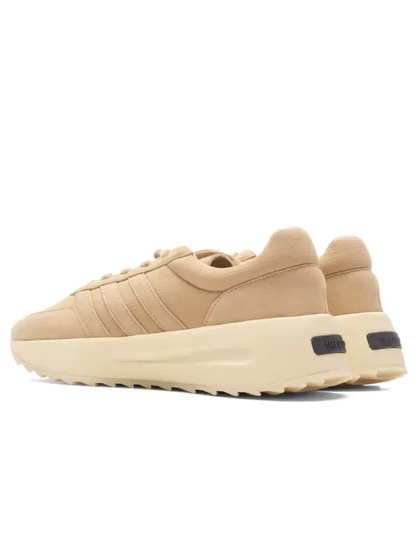 Кроссовки fear of god athletics los angeles runner 'clay' Adidas — изображение 2 из 2, серый