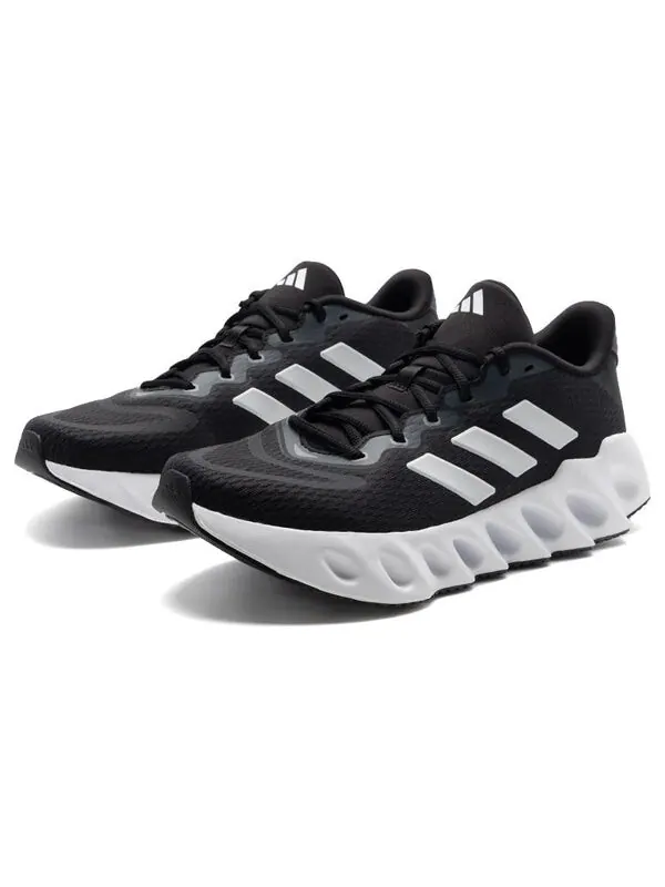 Кроссовки Adidas Switch Run Running Shoes 'Cloud White Black' — изображение 3 из 4, черный/белый/серебристый