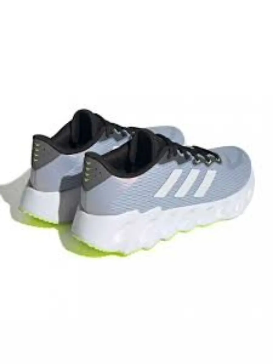 Кроссовки adidas Switch Run 'Blue White' — изображение 2 из 4, синий