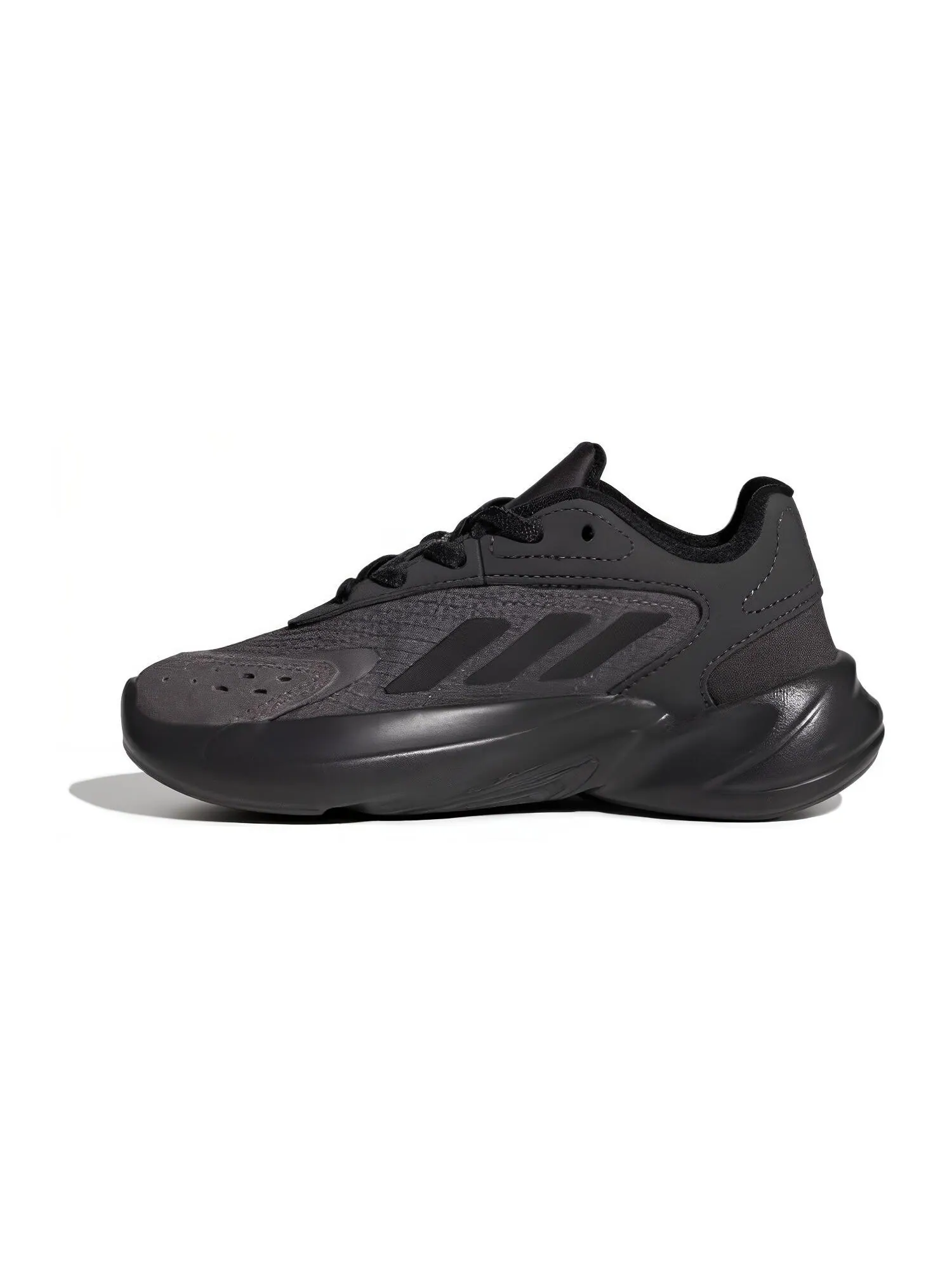 Кроссовки Adidas Originals Ozelia Lifestyle Kids Low-top — изображение 1 из 5, черный