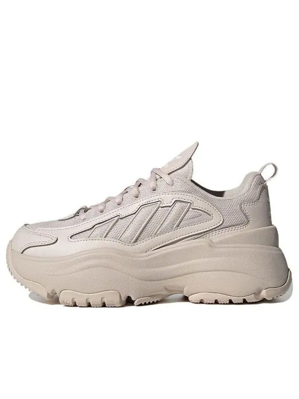 Кроссовки ozgaia Adidas — изображение 1 из 4, белый