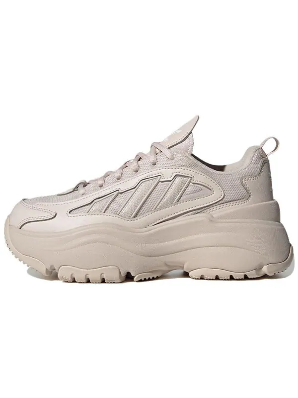 Кроссовки ozgaia Adidas — изображение 2 из 4, белый