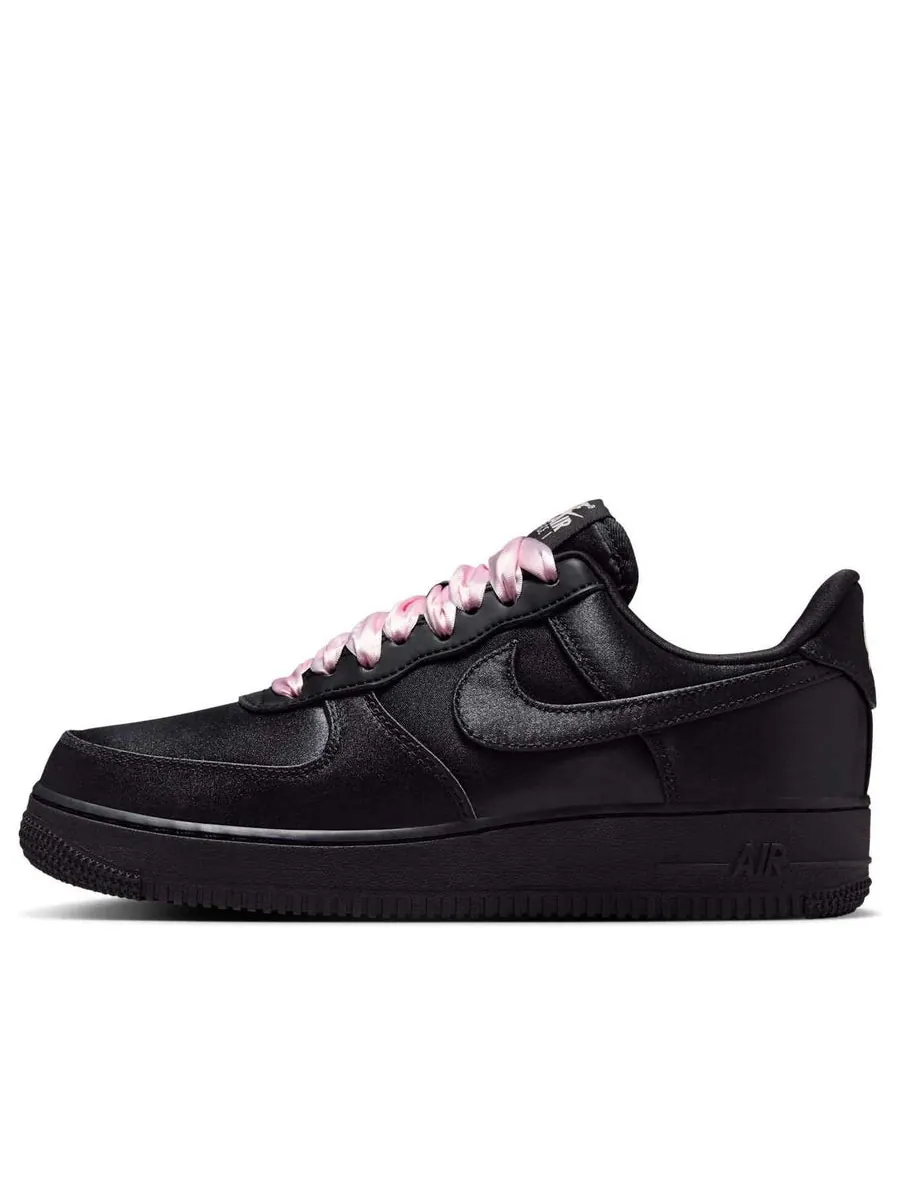 Кроссовки (WMNS) Nike Air Force 1 Low '07 LV8 'Black Satin' — изображение 1 из 6, черный