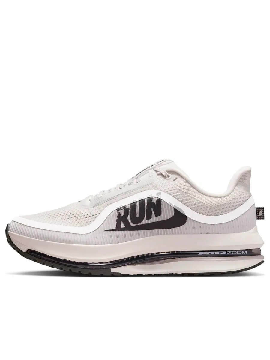 Кроссовки Nike Air Zoom Pegasus Premium 'Run' — изображение 1 из 6, бежевый