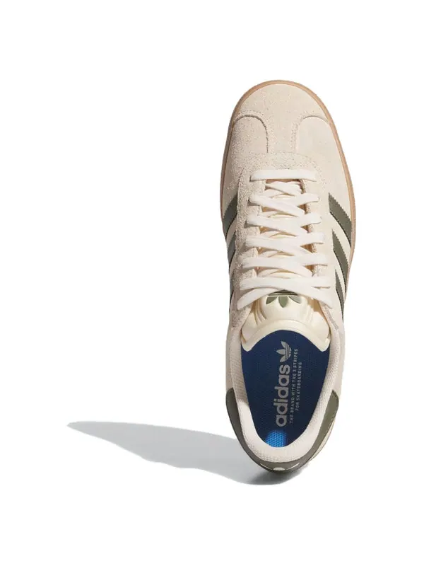 Кроссовки gazelle adv 'ecru tint focus olive' Adidas — изображение 4 из 4, оливковый