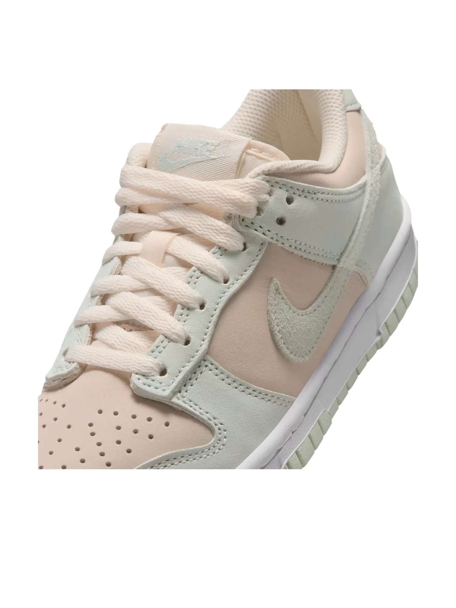 Кроссовки Nike Dunk Low Suede 'Chalk Barely Green' IH4574-100 — изображение 5 из 6, зеленый