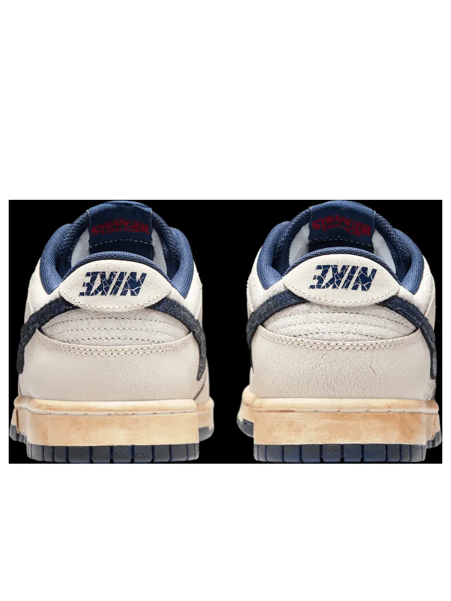 Кроссовки Nike x Stranger Things Dunk Low 'Phantom Midnight Navy' — изображение 3 из 6, бежевый