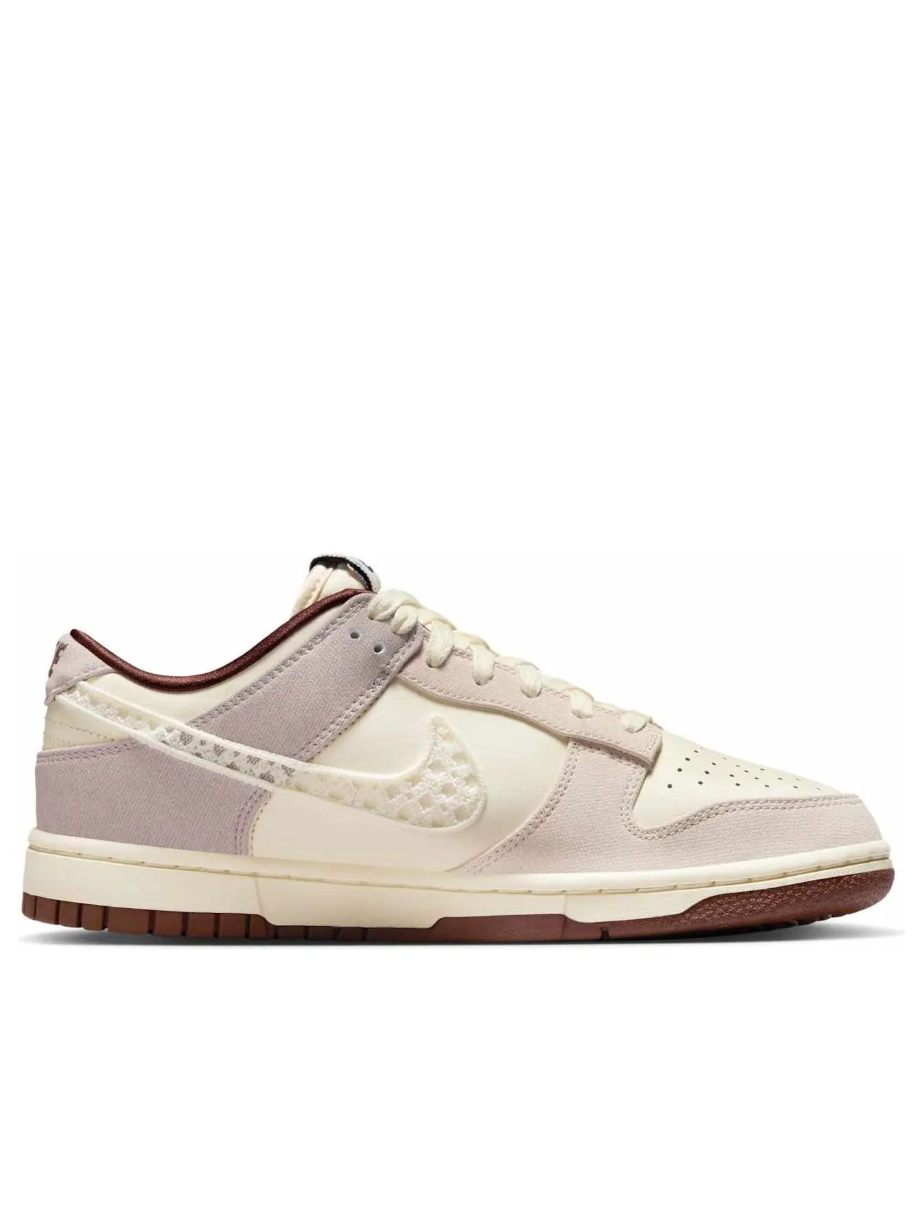 Кроссовки (WMNS) Nike Dunk Low 'Crochet Swoosh' — изображение 6 из 6, бежевый