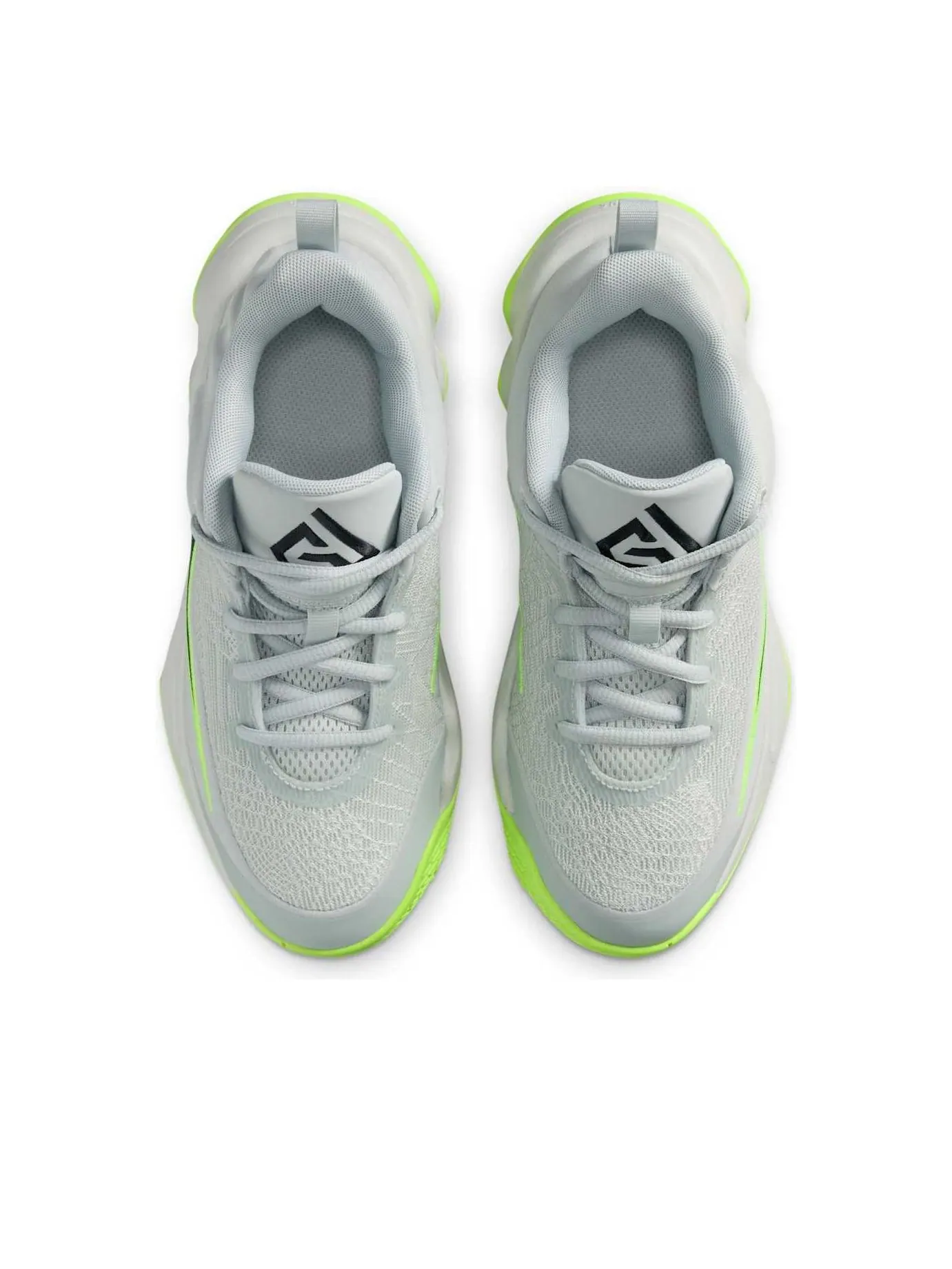 Кроссовки (GS) Nike Giannis Immortality 4 'Light Silver Volt Black' — изображение 2 из 6, серебряный