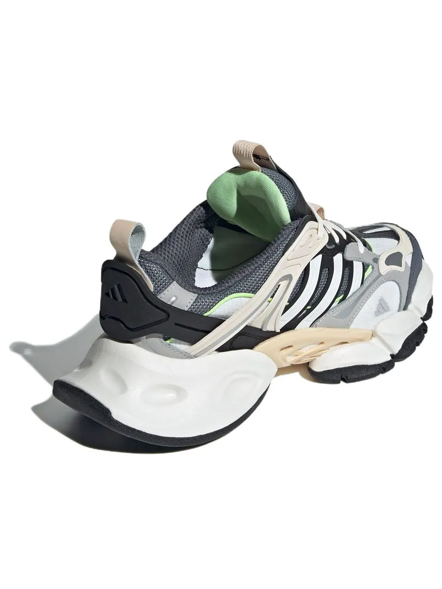Кроссовки adidas XLG Runner Deluxe 'White' — изображение 2 из 4, белый