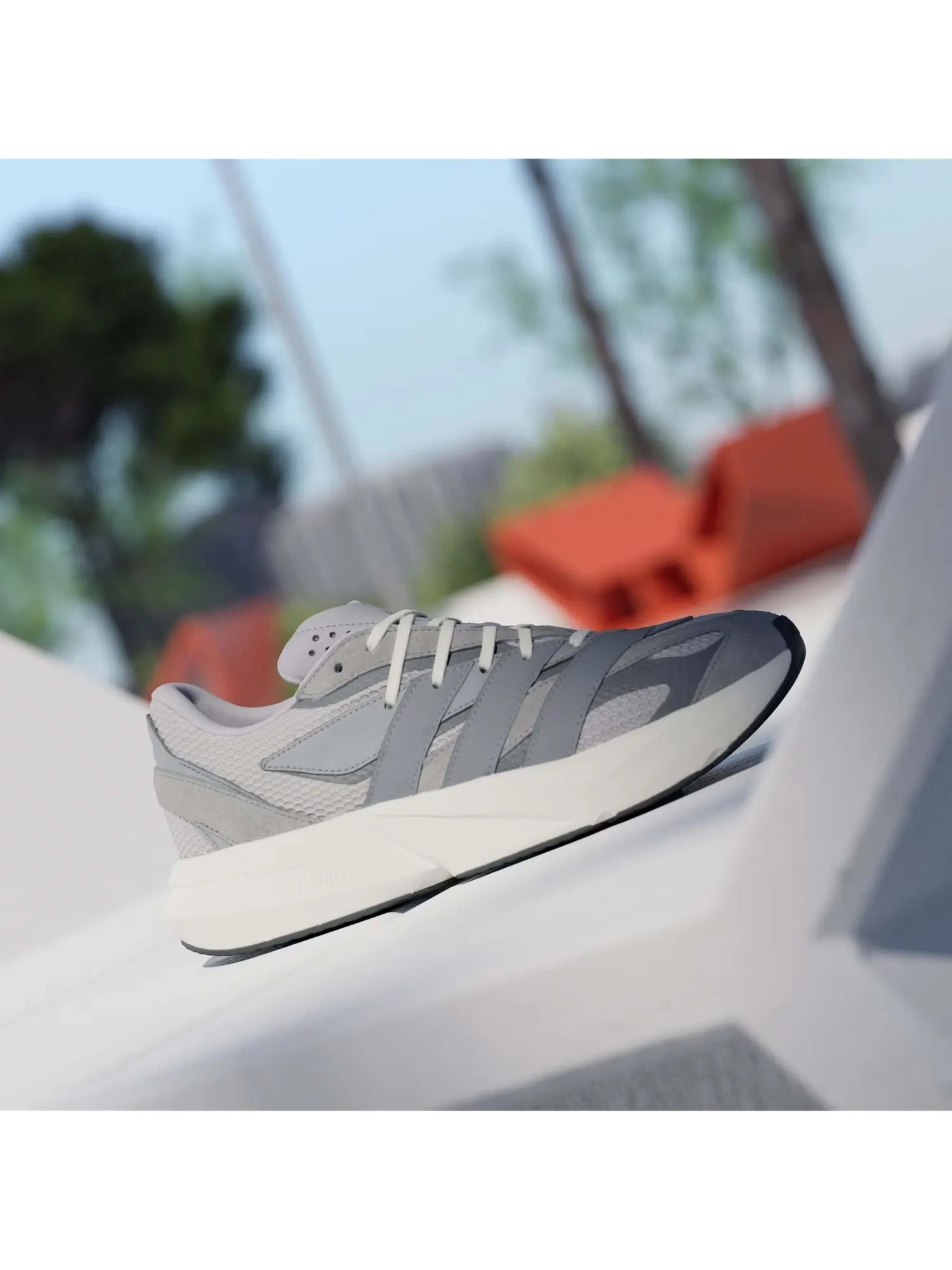 Кроссовки Adidas Lightblaze — изображение 2 из 6, серый