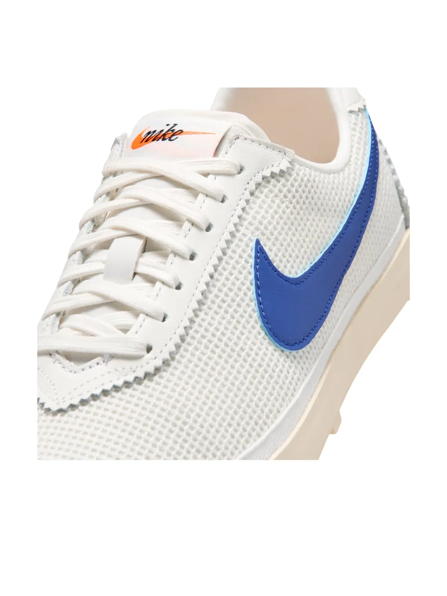 Женские кроссовки с текстильным верхом Nike Astro Grabber — изображение 6 из 7, белый